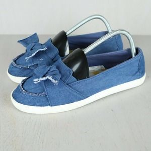 Time and Tru Canvas Casual Slip On Ballerina Flat Womens Size 9 WMTT28SC003 Blue